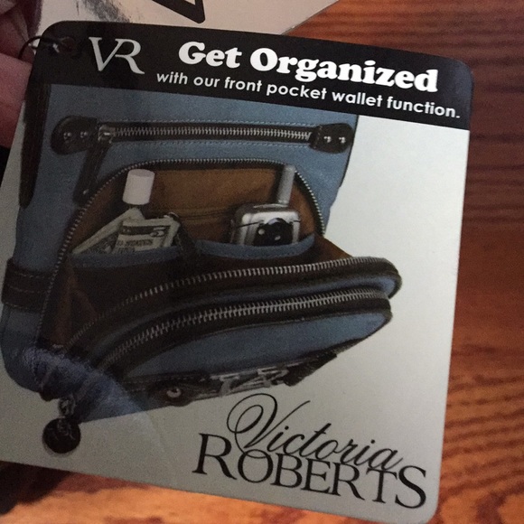 👜 Victoria Roberts - Picture 4 of 4